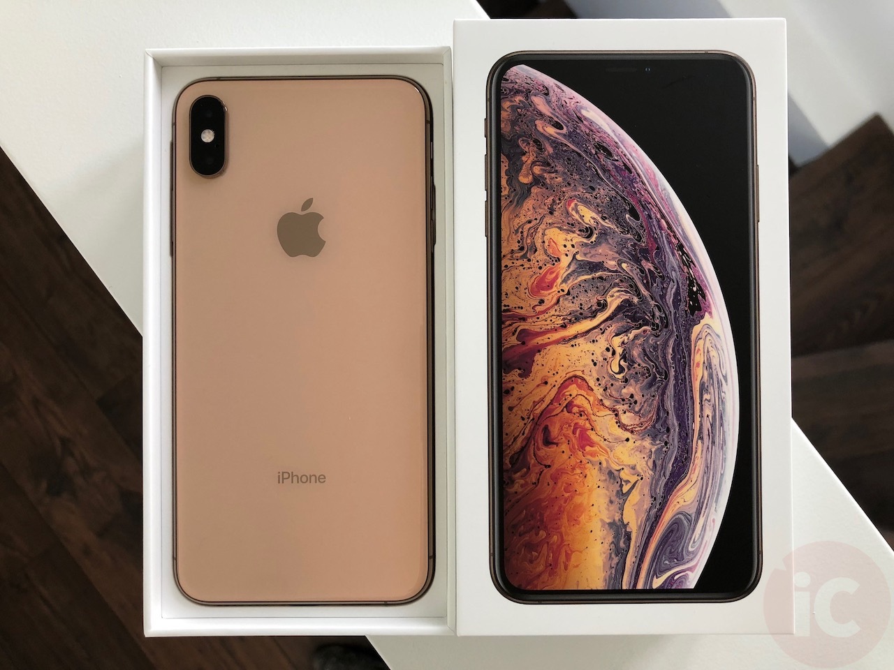 iPhone XS Max Review Bigger is BetterBut It Will Cost Ya iPhone in