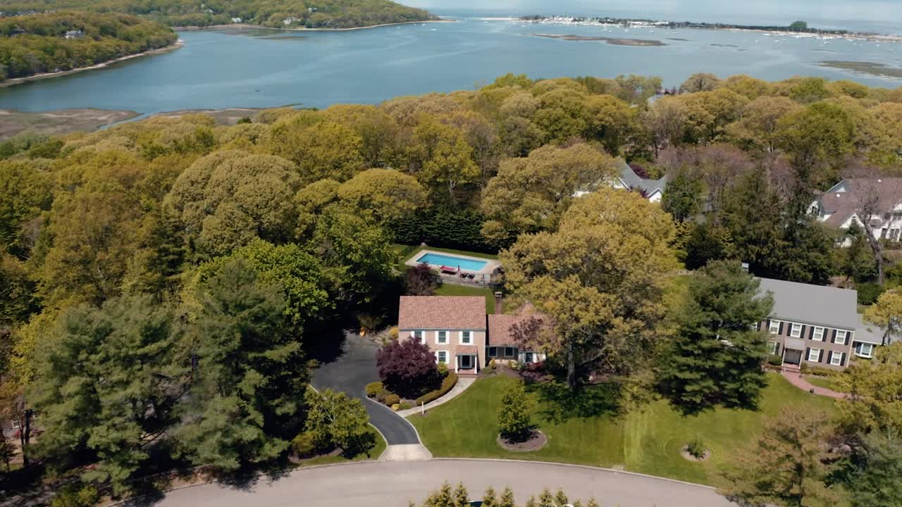 28 Little Habor Rd, Mt Sinai, NY 11766