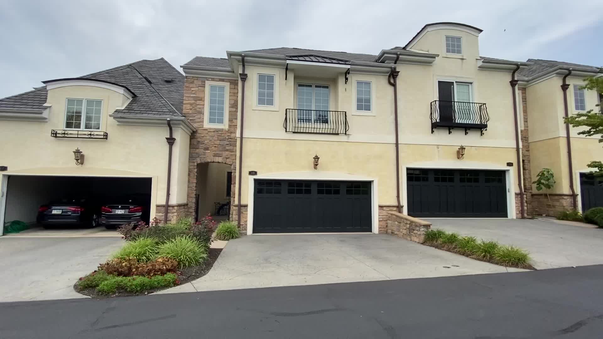 18 Breyer Ct, Elkins Park PA