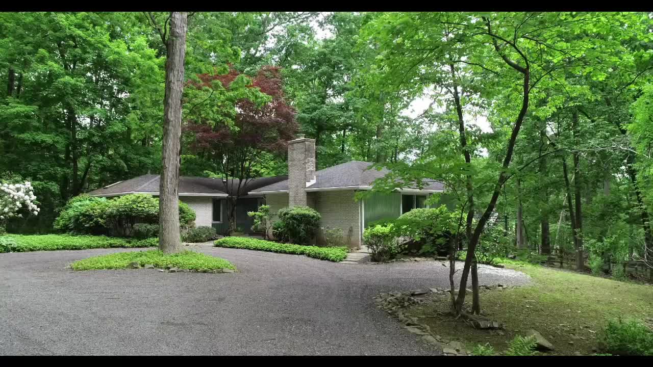 6065 Lower Mountain Rd