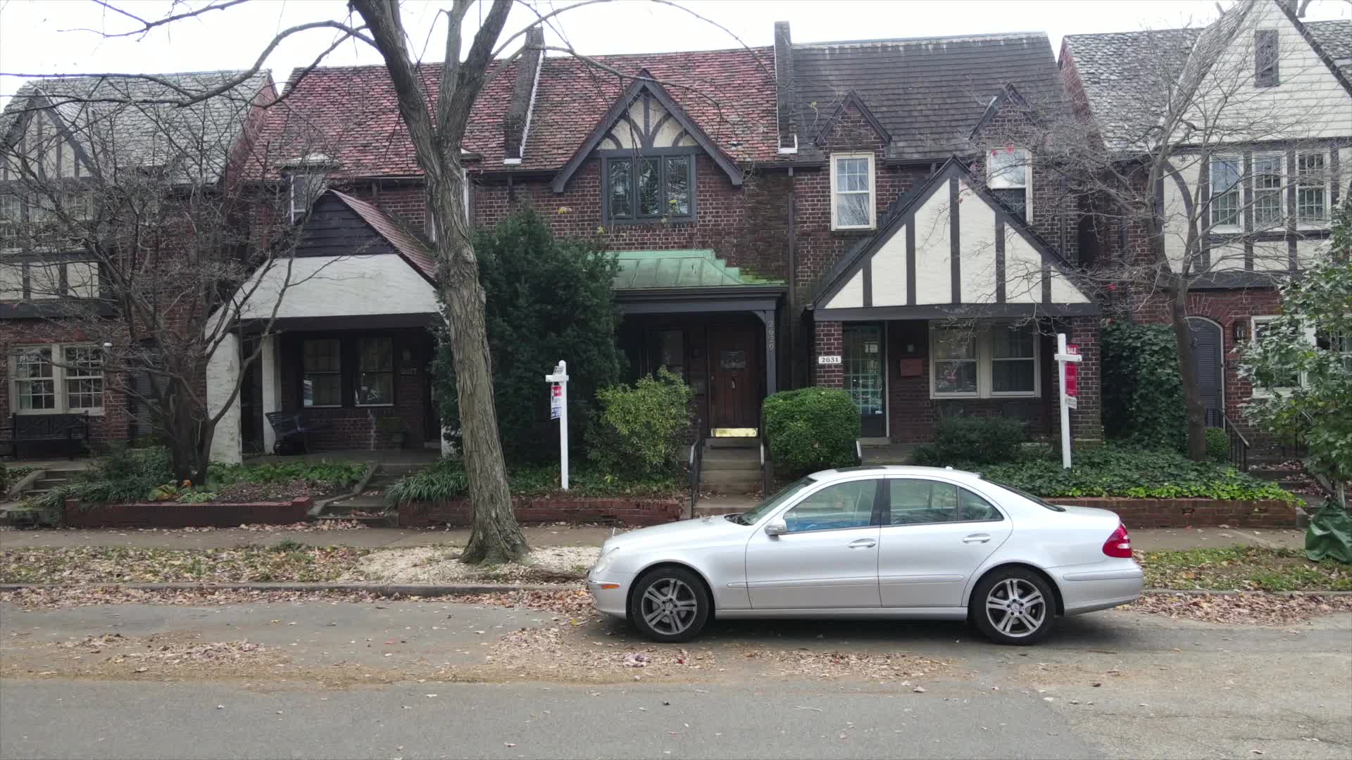 2629 Kensington Ave. (u)