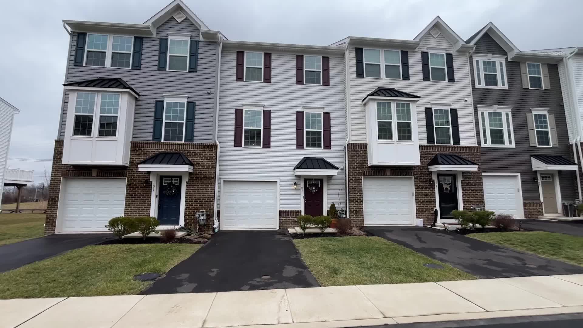 103 Almond Dr, Lansdale, PA