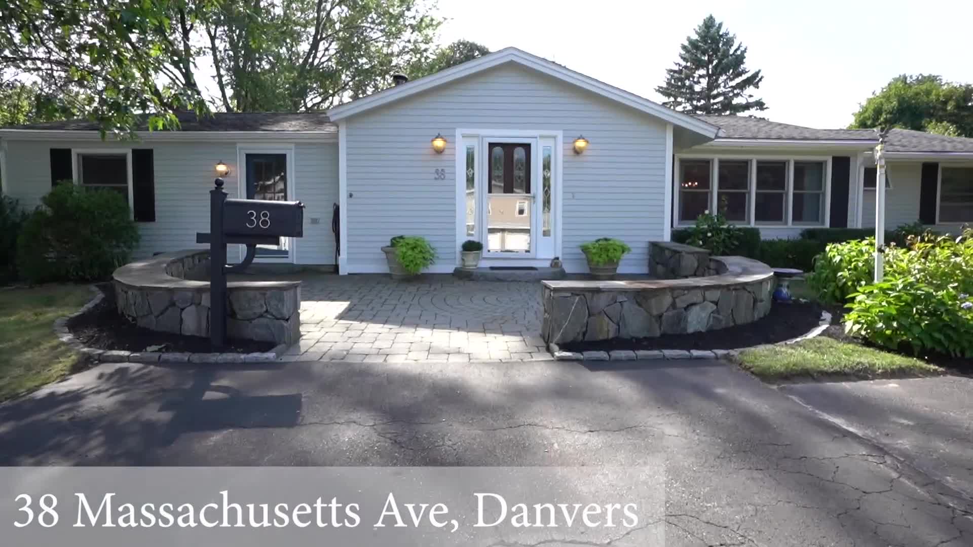 38 Massachusetts Ave, Danvers