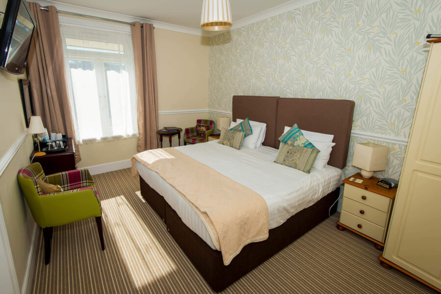 The Clifton Guest House Explore the Isle of Wight