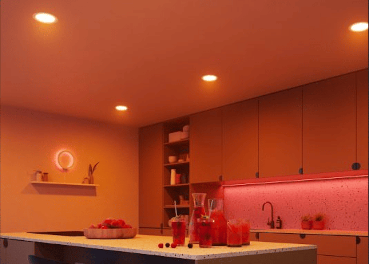 Philips Hue adds new HomeKit enabled smart lights: Lightguide bulb and