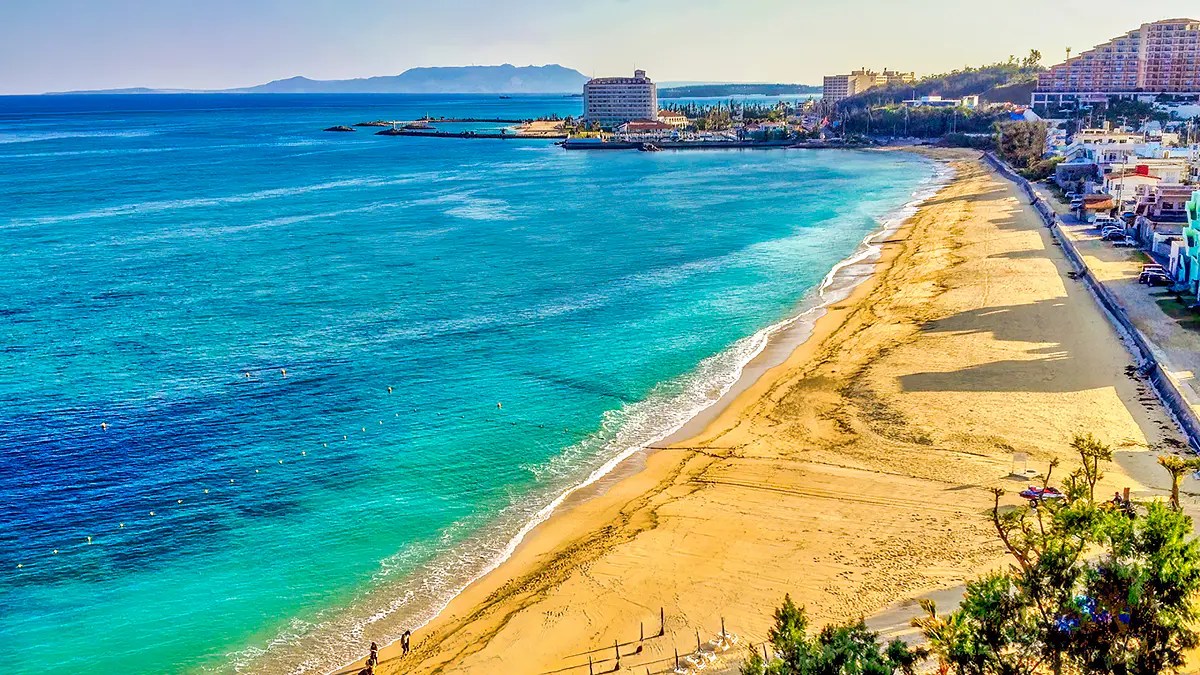 Buy a House in Okinawa! What are the Pros and Cons of Real Estate