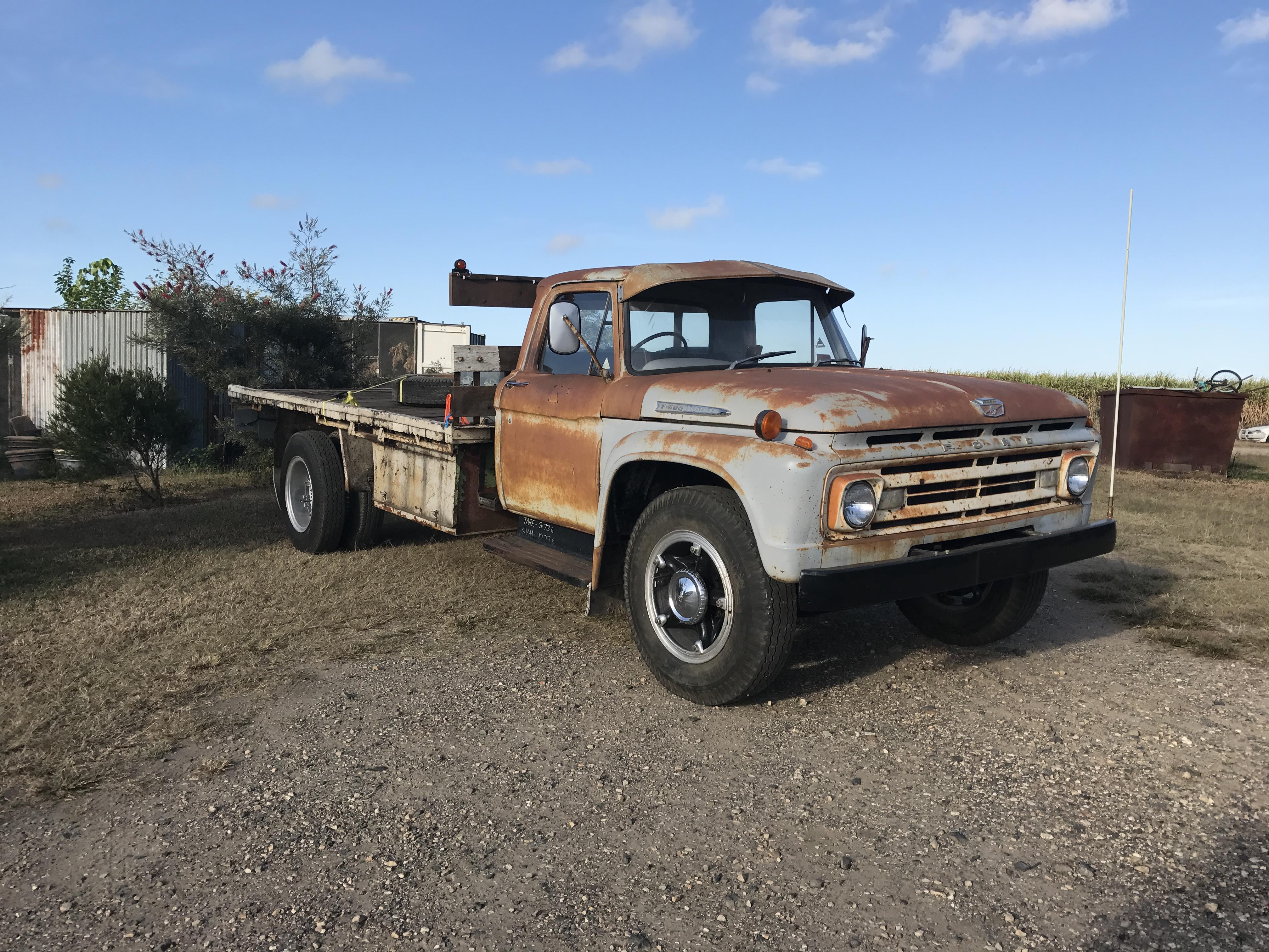 1962 FORD F600 TRUCK JTW5019449 JUST BIKES