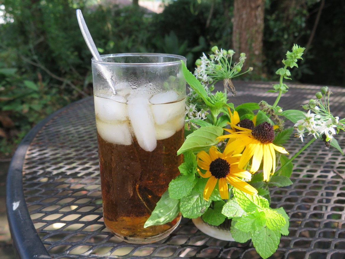 The Benefits Of Drinking Sun Tea Just Tea