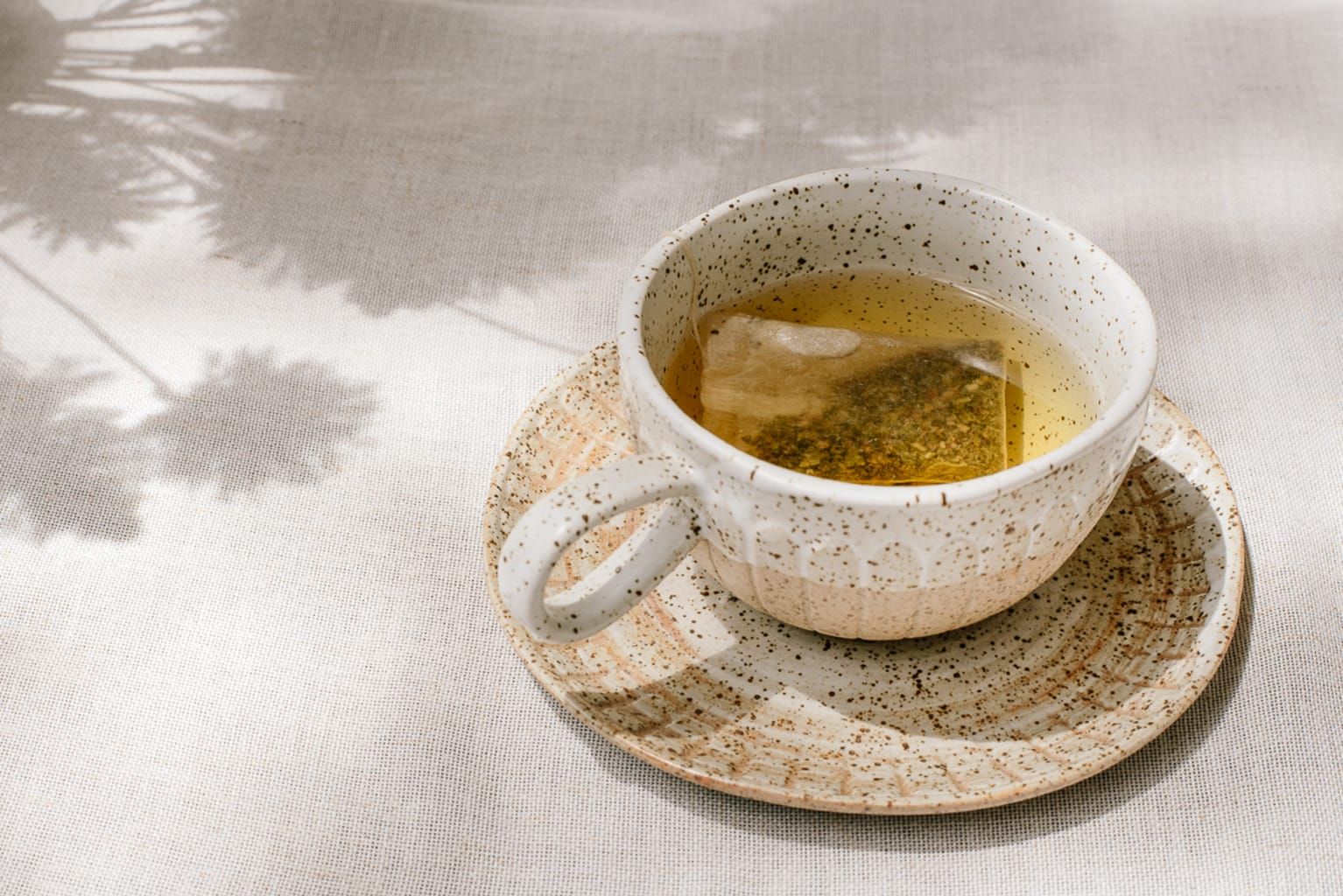 Does Using Tea Bags Help Reduce Pimple Swelling? Just Tea