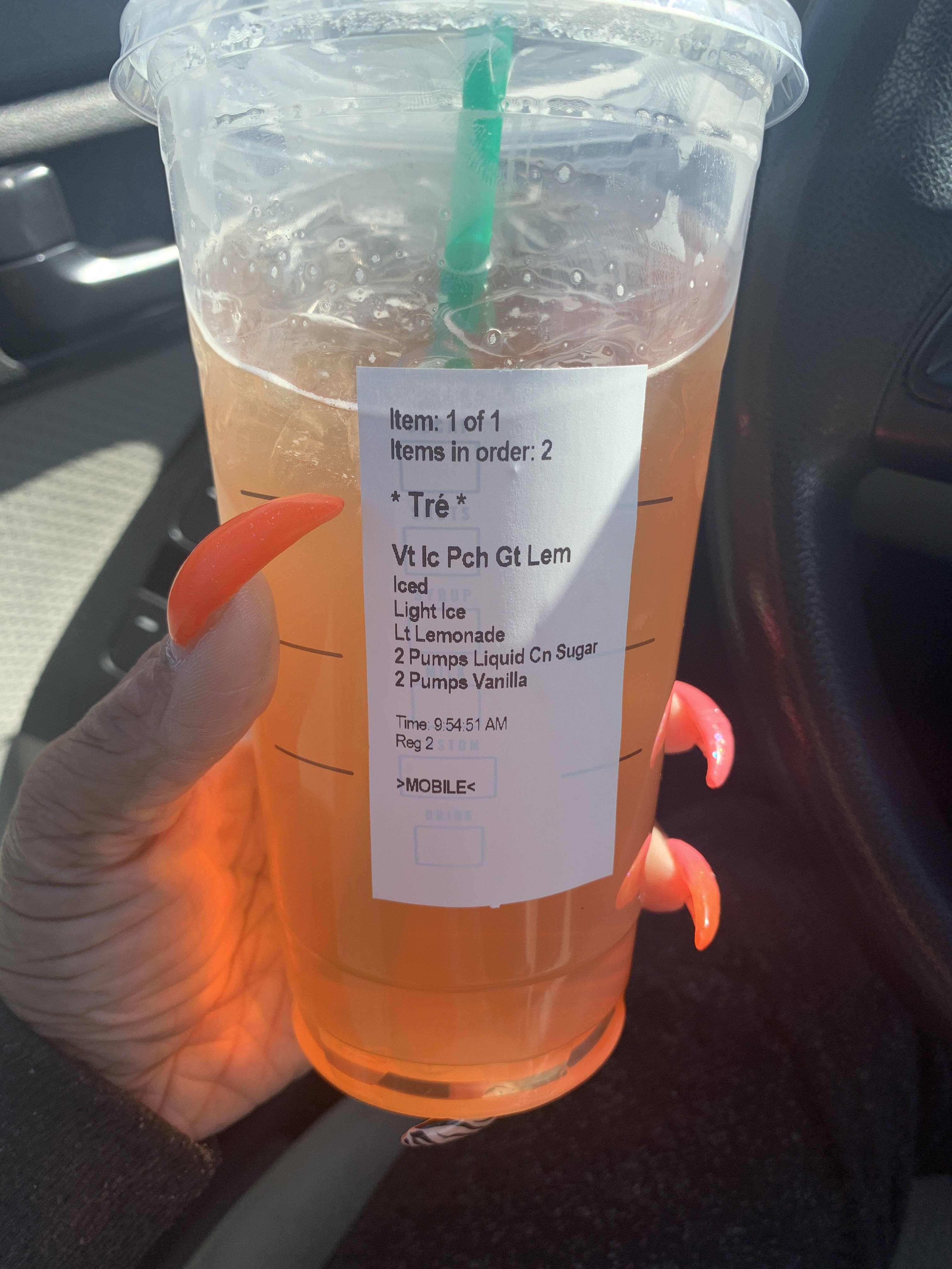 The Venti Peach Green Tea Lemonade From Starbucks Is A Great Option For