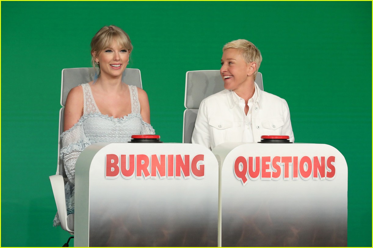 Photo taylor swift ellen degeneres show 02 Photo 4291492 Just(011)