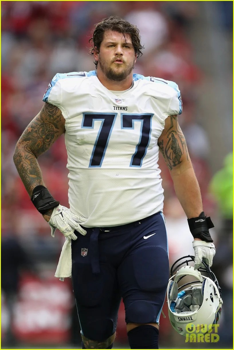 Photo meet taylor lewan jeffree star 01 Photo 4892163 Just Jared(027)