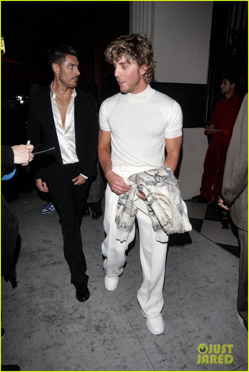 Lukas Gage & Chris Appleton Make Their Red Carpet Debut, Comment on(029)