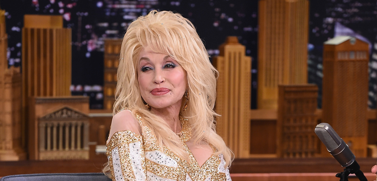 VIDEO Dolly Parton Announces Thousands in Donations for Tennessee
