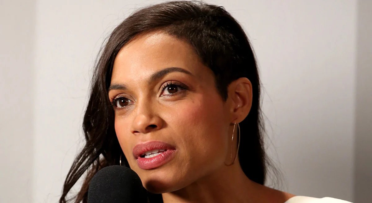 Rosario Dawson Finds 26YearOld Cousin Dead in Her Home Newsies