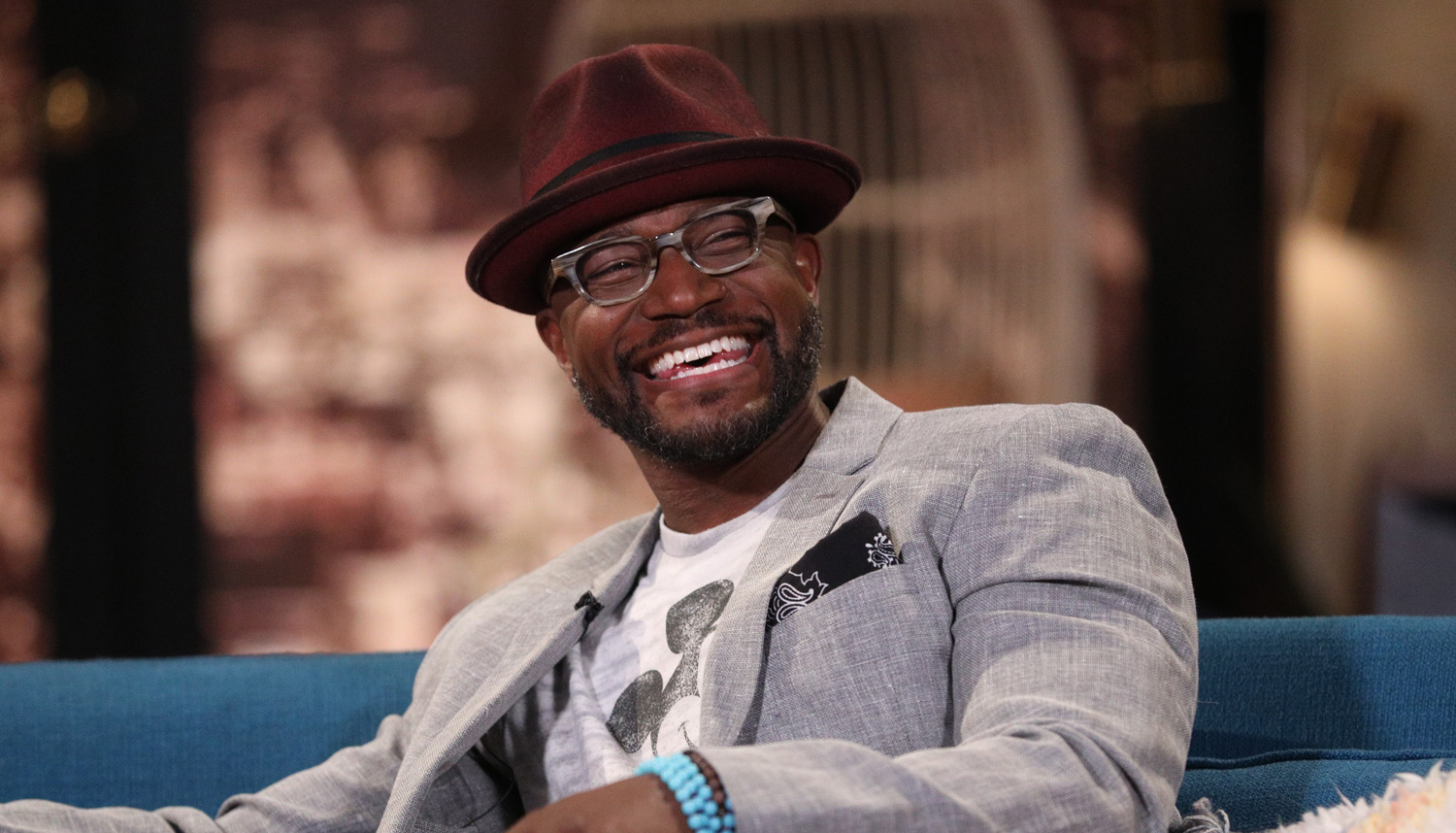 Taye Diggs Talks Dating, Admits to Sliding Into Instagram DMs Busy