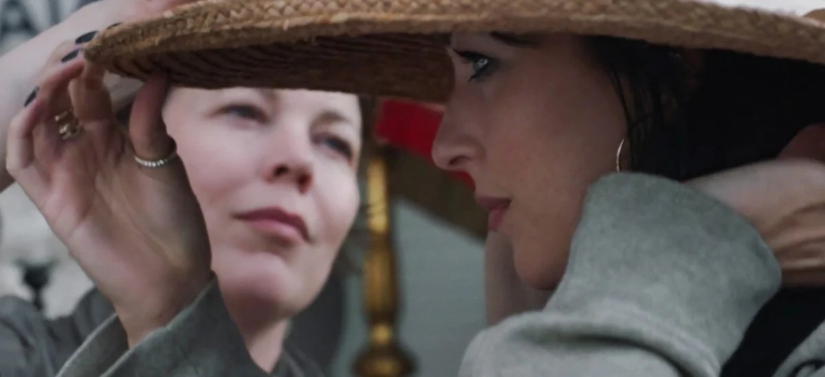 Olivia Colman & Dakota Johnson’s ‘Lost Daughter’ Finally Gets Debut