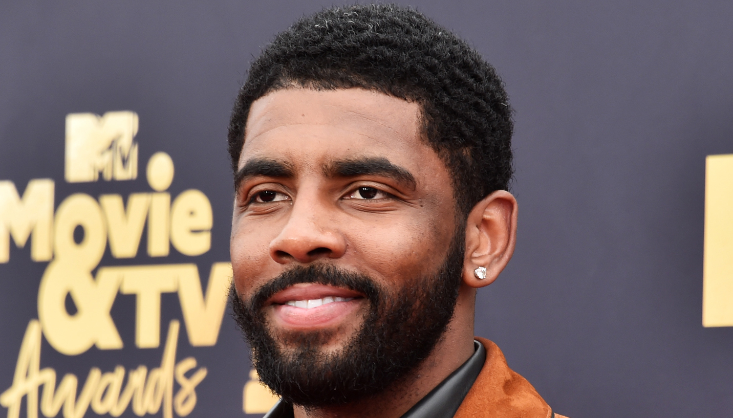 Kyrie Irving Defends Promoting AntiSemitic Movie & Book ‘Did I Hurt