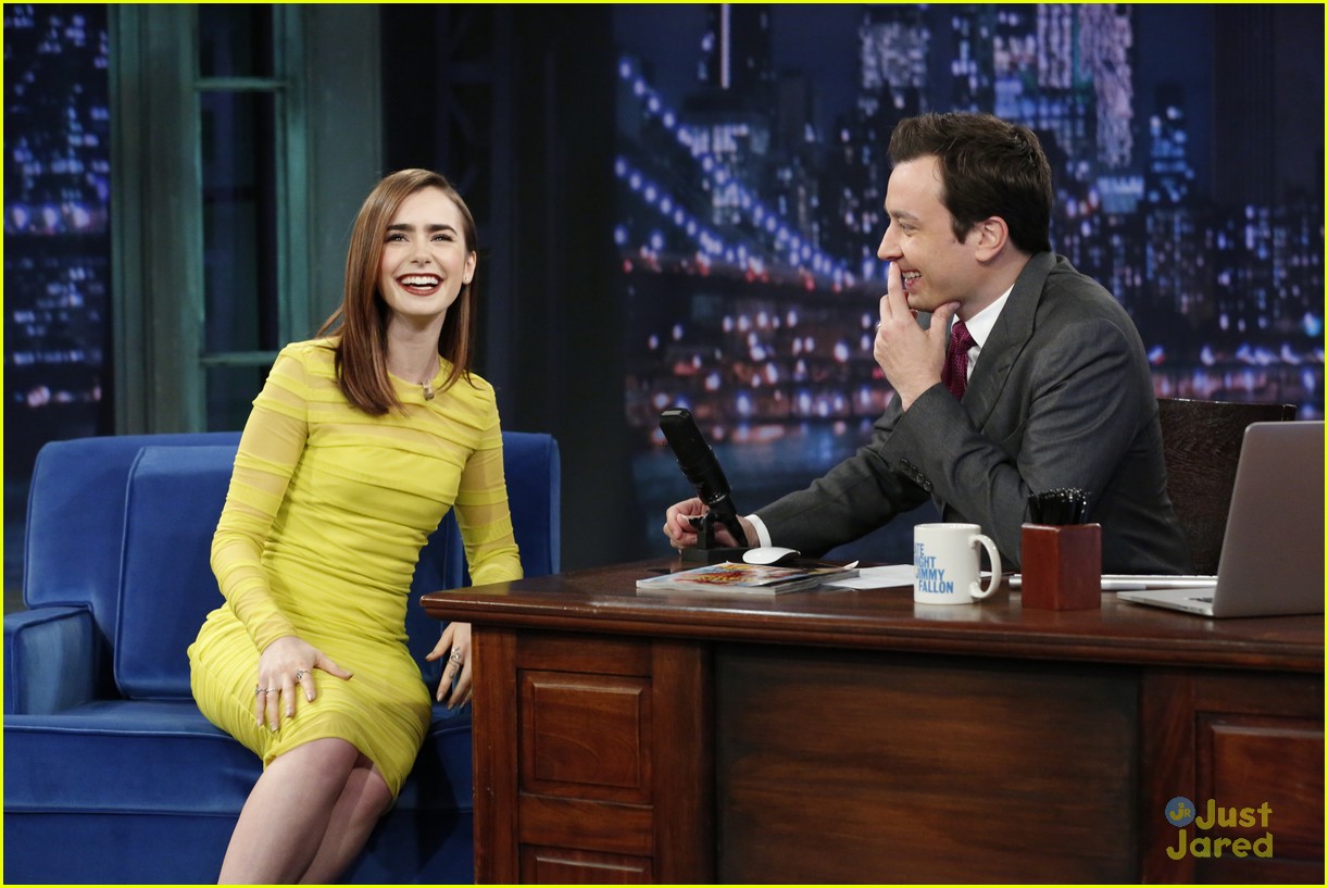 Full Sized Photo of lily collins jimmy fallon apple store stops 04