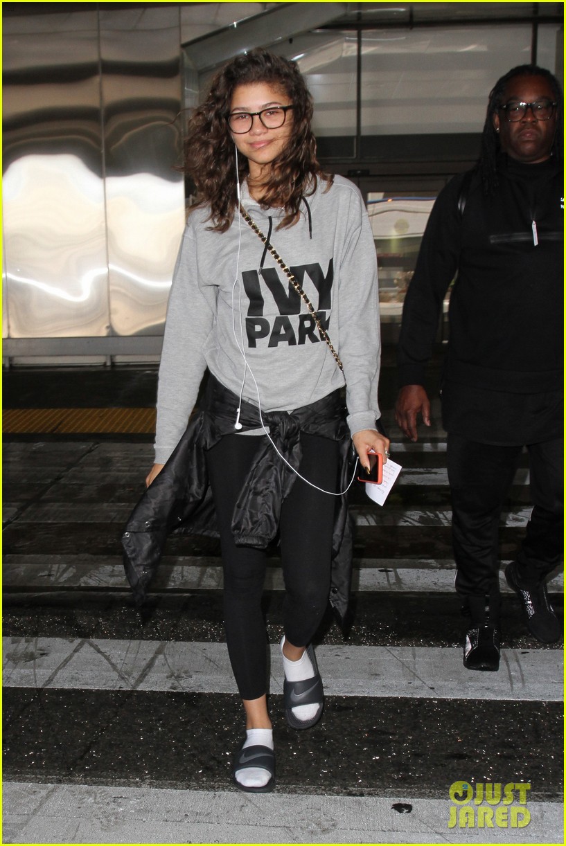 Zendaya Dishes on Her 'Lemonade' Cameo! Photo 964983 Photo Gallery