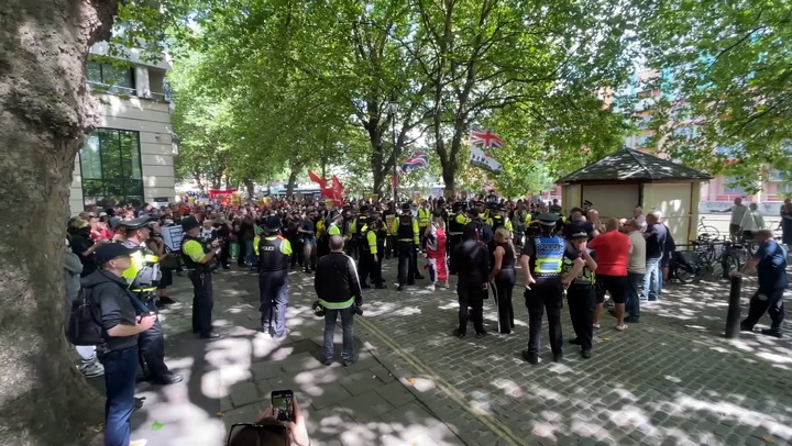 Watch: Anti-migrant and anti-racism protests held in Bristol
