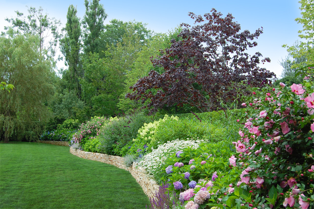 New Book Celebrates 28 years of Beautiful Hamptons Gardens Bloom, The