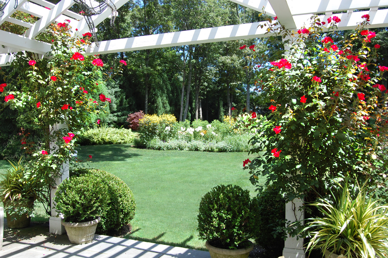 New Book Celebrates 28 years of Beautiful Hamptons Gardens Bloom, The