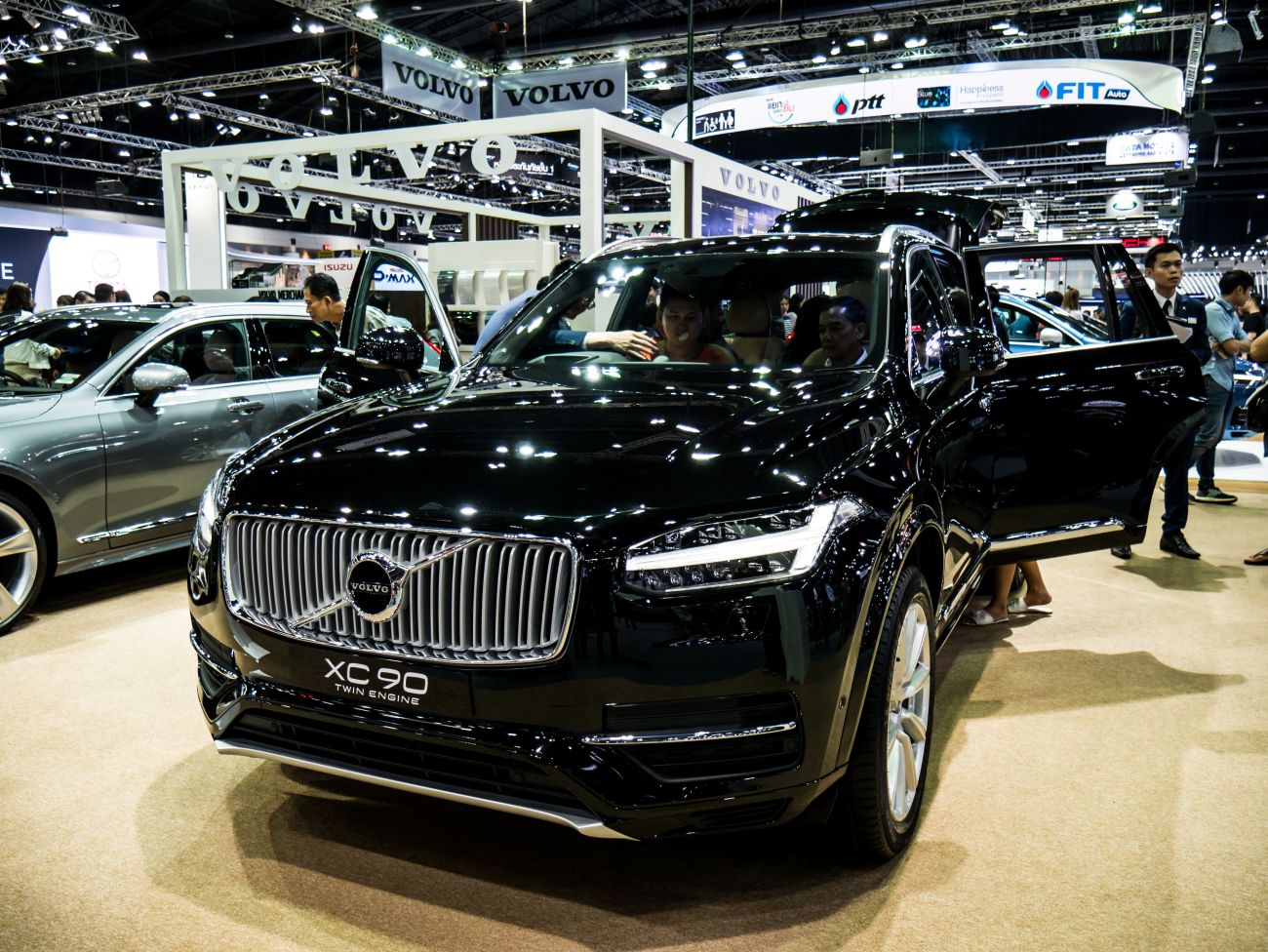 Best Entry Level Luxury Suv 2018