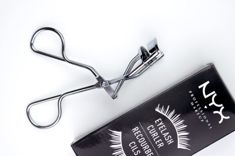 Rekomendasi Penjepit Bulu Mata yang Berkualitas Bagus