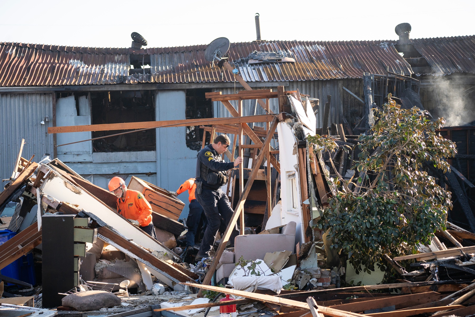 PG&E Told Firefighters They ‘Did Not Need Assistance’ Before Gas