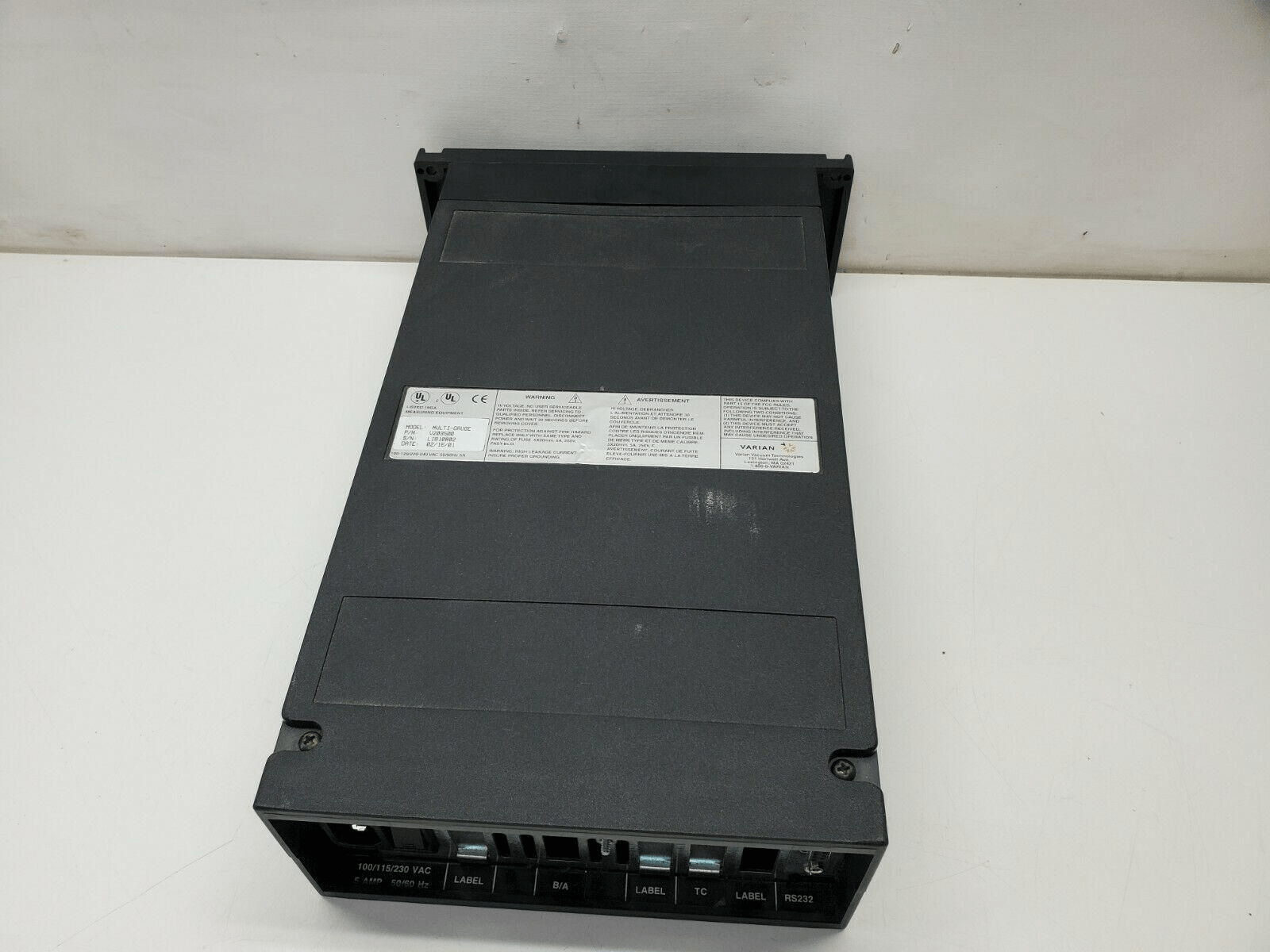 Varian MultiGauge V209500 Digital Vacuum Gauge Controller