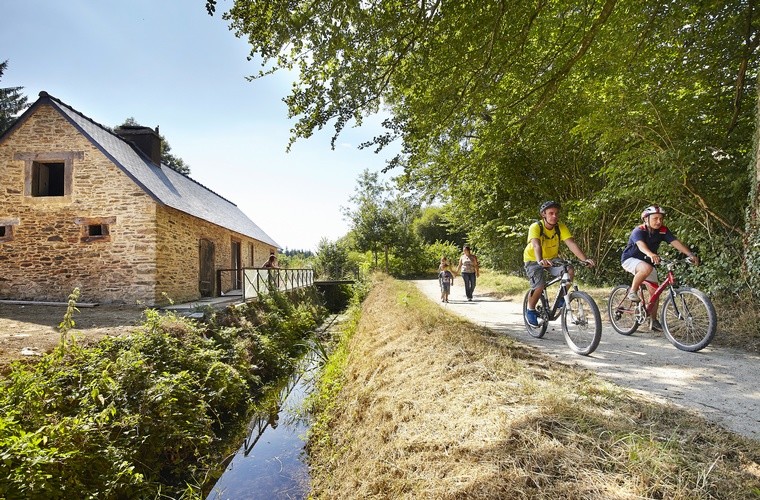 Rigole d'Hilvern SaintCaradec Côtes d'Armor