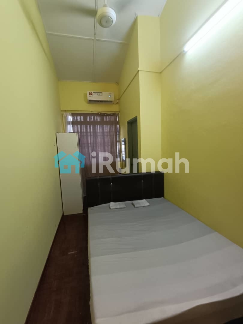 Bilik Tengah Rumah Perabot Penuh Untuk Sewa Di Gunung Rapat, Ipoh Land