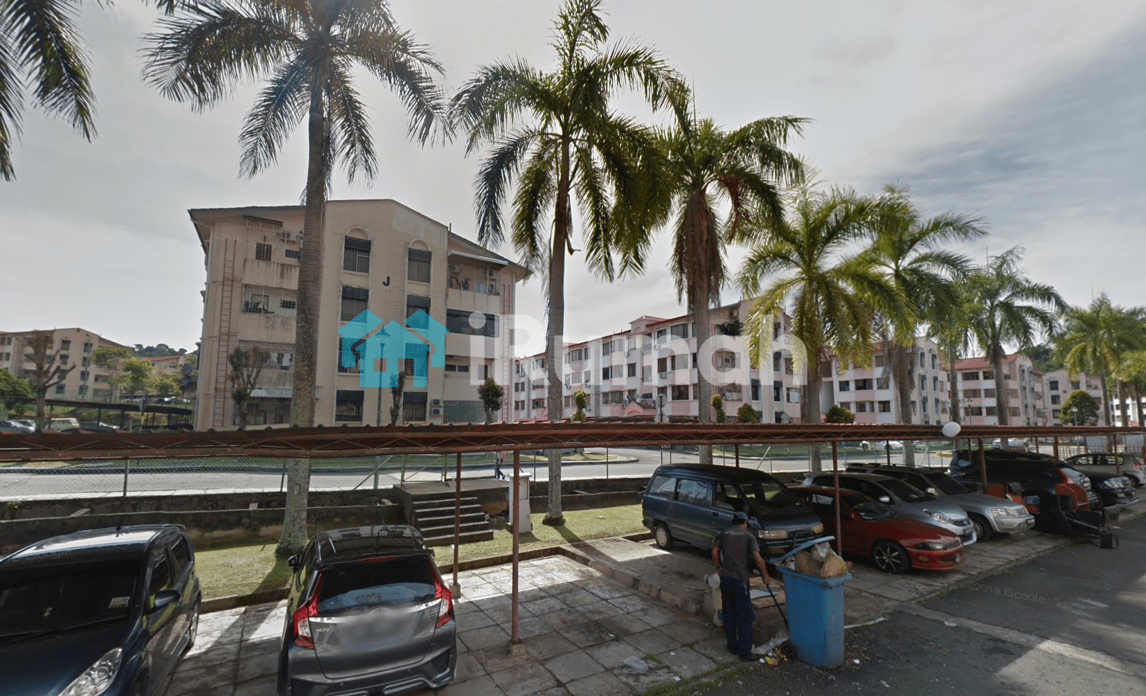 Unfurnished LowCost Flat For Rent At Beverly Hills Apartments