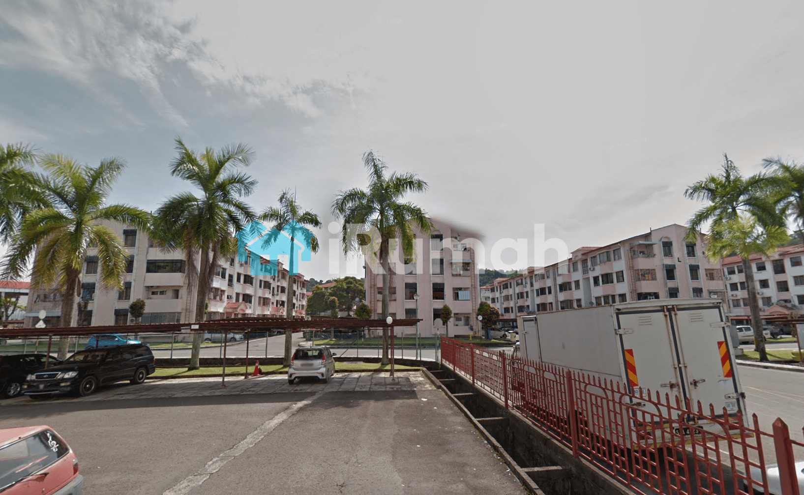 Unfurnished LowCost Flat For Rent At Beverly Hills Apartments