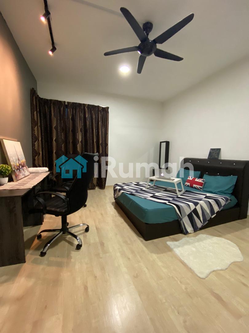 Fully Furnished Apartment Master Room For Rent At Parkhill Residence, Bukit Jalil Land