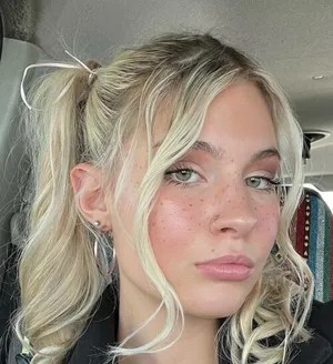 Annieangel18 / Exclusive Leaked Nude Onlyfans