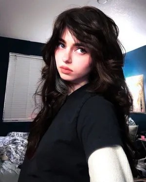 Megmariiee / Exclusive Leaked Nude Onlyfans