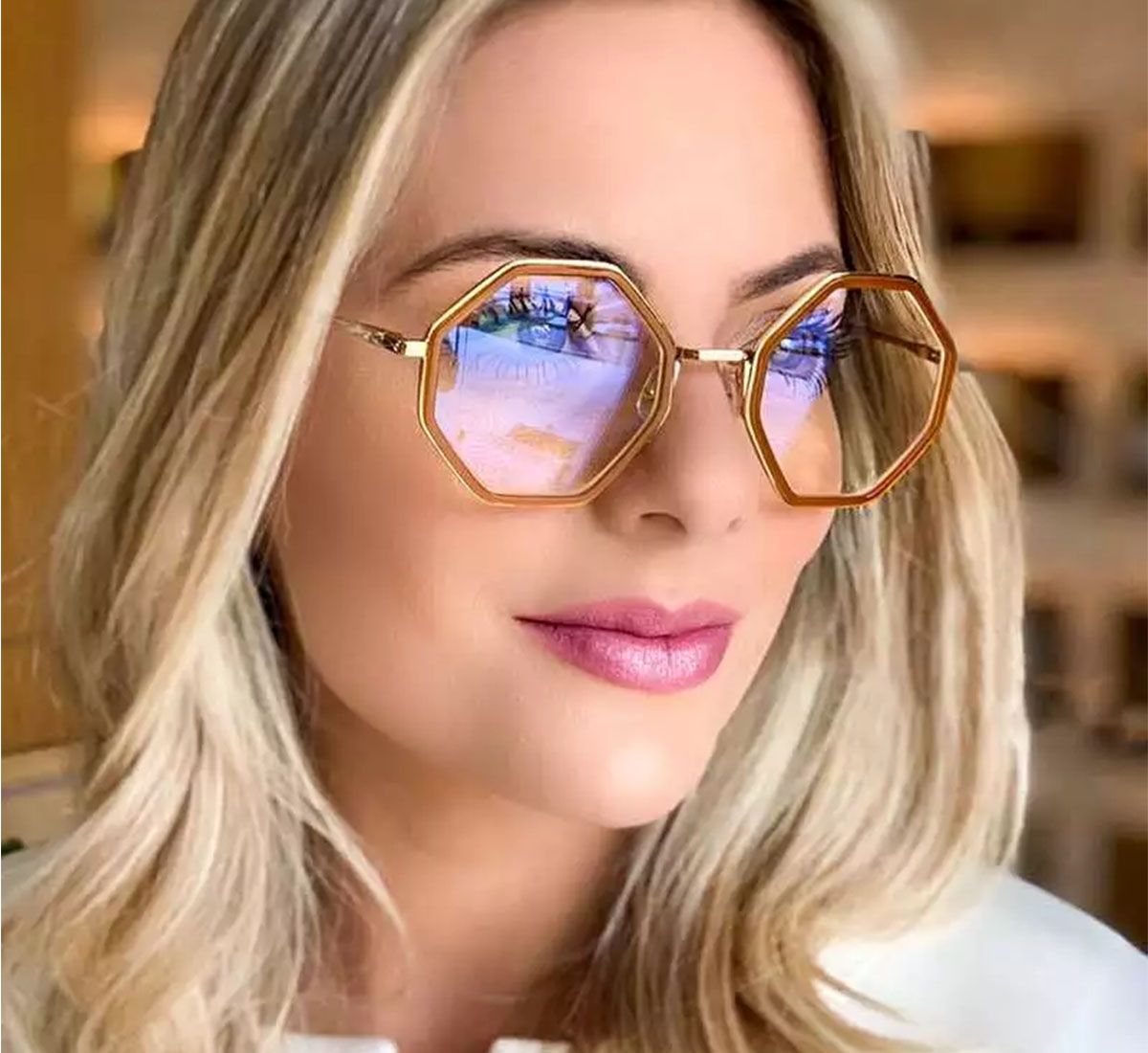 Who Makes Glasses? A Brief Overview Learn Glass Blowing