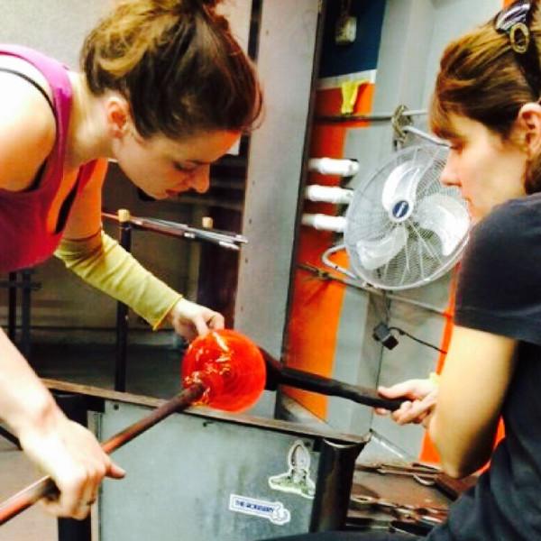 4 Great Places To Learn Glass Blowing In Chicago Learn Glass Blowing