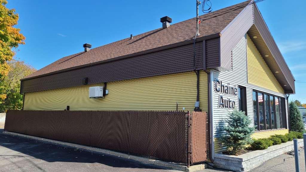 Batisse et Terrain Commercial a VENDRE / Situation Exceptionnelle a