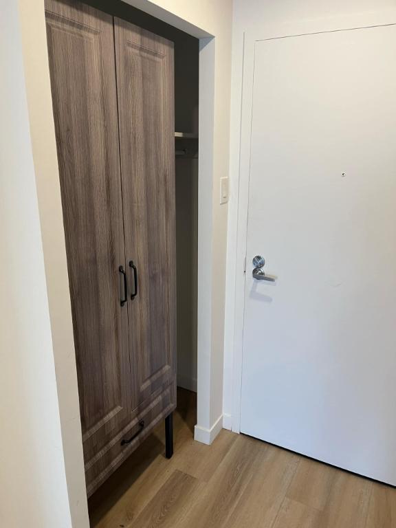 2 ½ à louer, disponible maintenant à louer à Longueuil