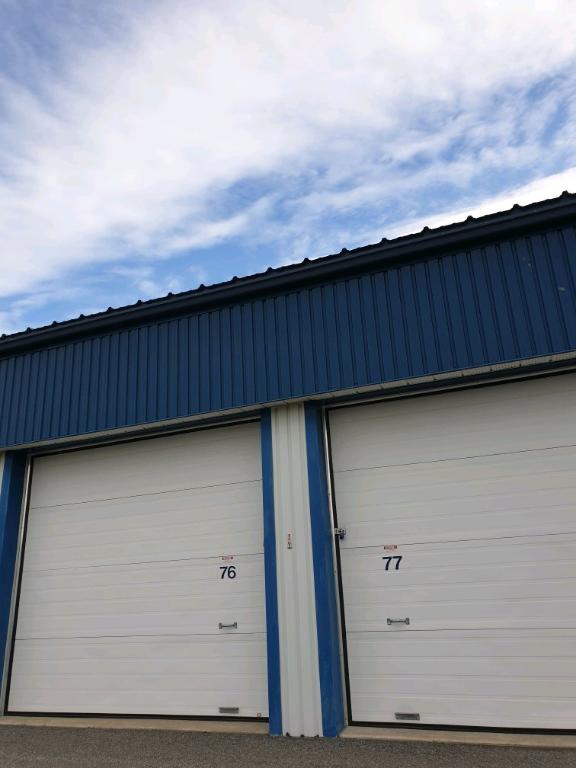 Entreposage Auto Moto et Roulotte Mini Entrepôts StHyacinthe à louer