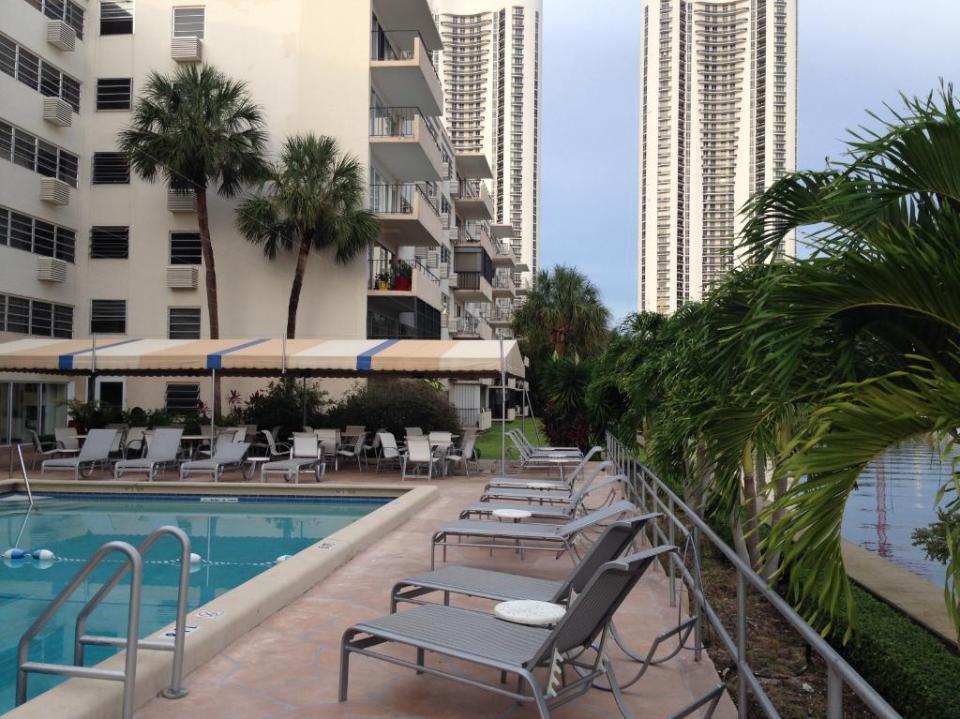 Condo Sunny Isles Beach Floride à vendre à North Miami Beach (Floride