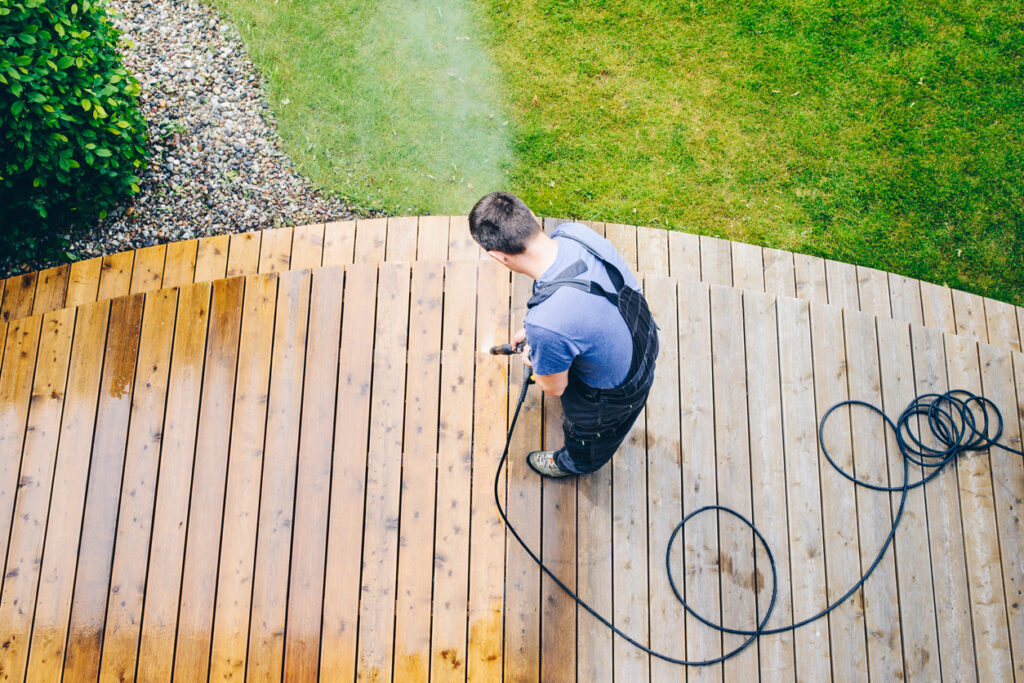 DIY Homemade Deck Cleaner Recipes
