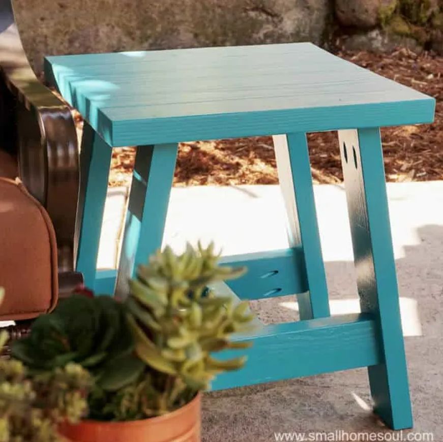 22 Simple DIY Outdoor Furniture Ideas