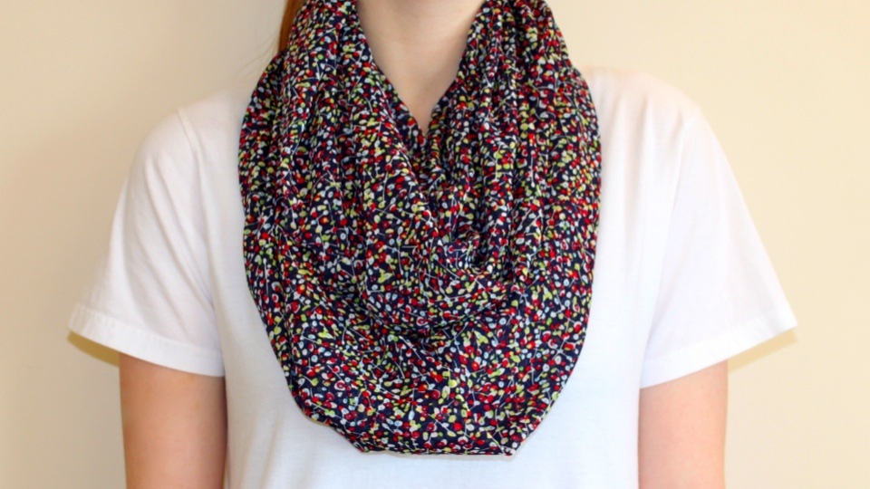 How To Tie A Slip Knot Scarf