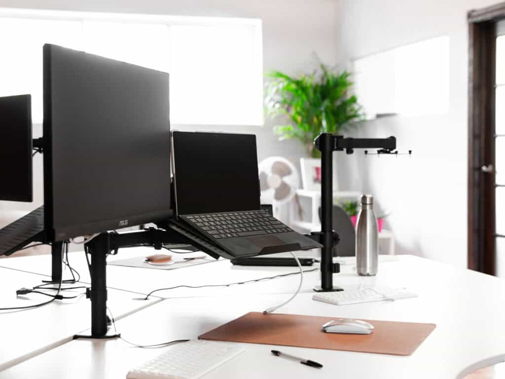 15 Office Design Tricks That Will Increase Your Productivity At Work -  Lifehack 15 Office Design Tricks That Will Increase Your Productivity At Work -  Lifehack