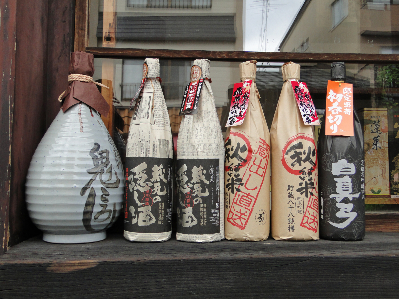 Sake Tastes Best At Room Temperature 3 Tips For Storing Sake Lipo Lounge