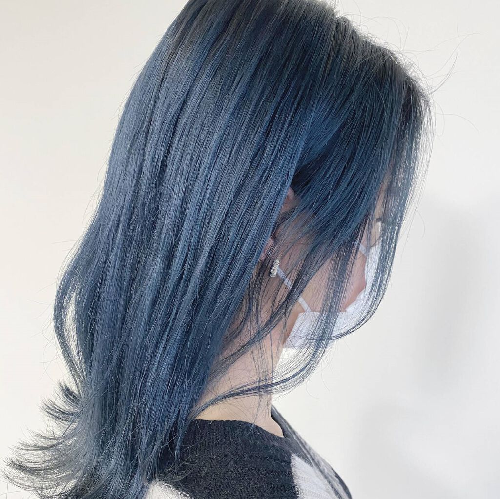 【アッシュブルーの色見本】ブリーチなし暗め・メンズの髪色9選！おすすめ市販ヘアカラー＆色落ち緩和方法も LIPS